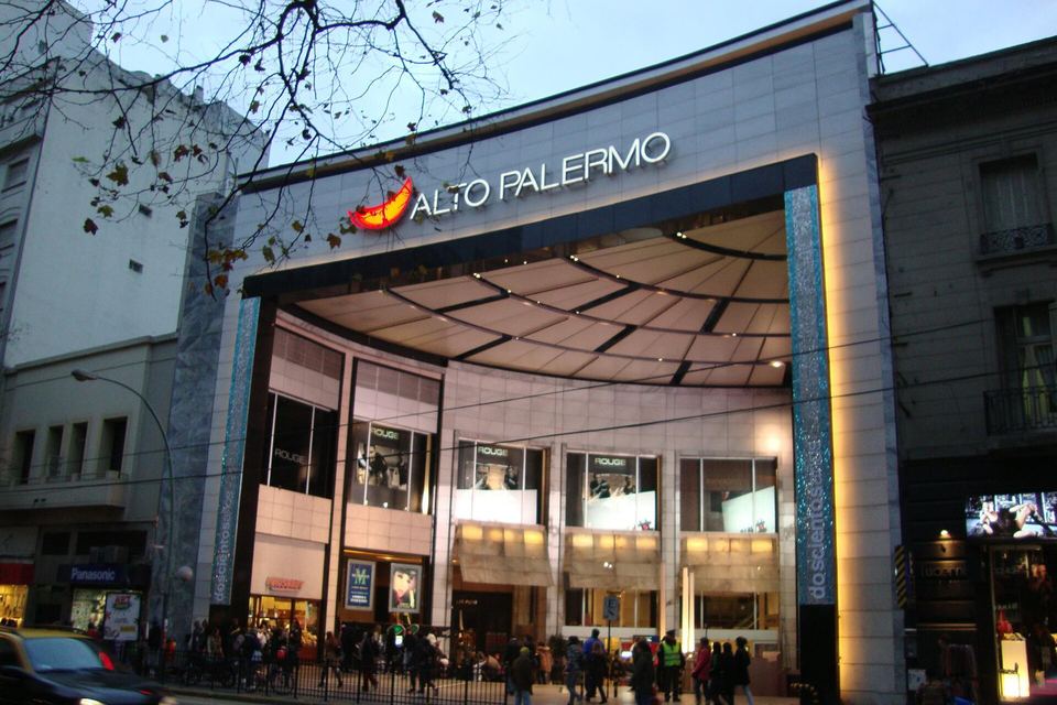 Entrance of Alto Palermo mall on Avenida Santa Fe