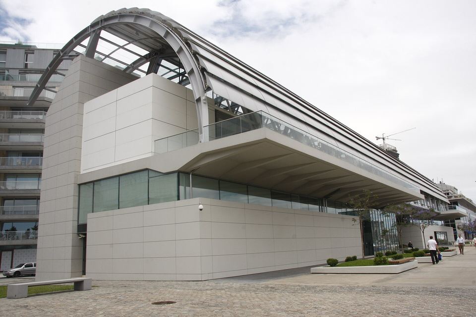 Fortabat Collection building in Puerto Madero